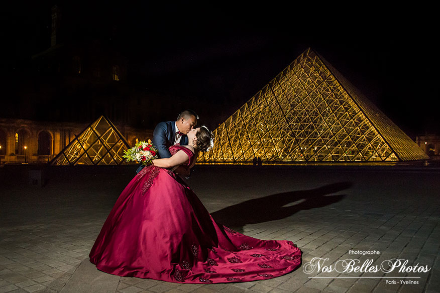 Séance photo de couple chinois mariage Paris by Night