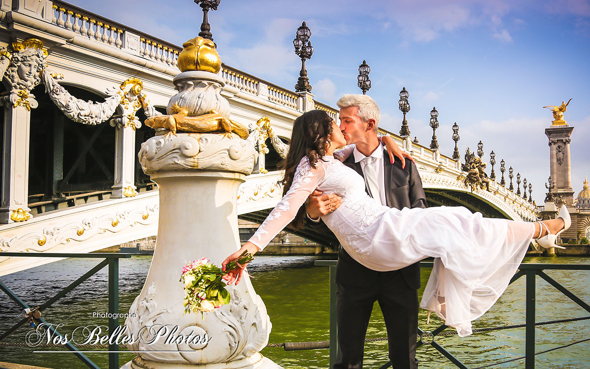 Photographe de mariage à Paris, photo mariage séance couple romantique Paris