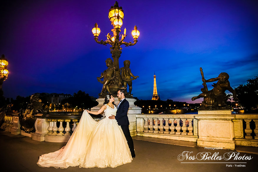 Shooting photo couple mariage Paris by Night